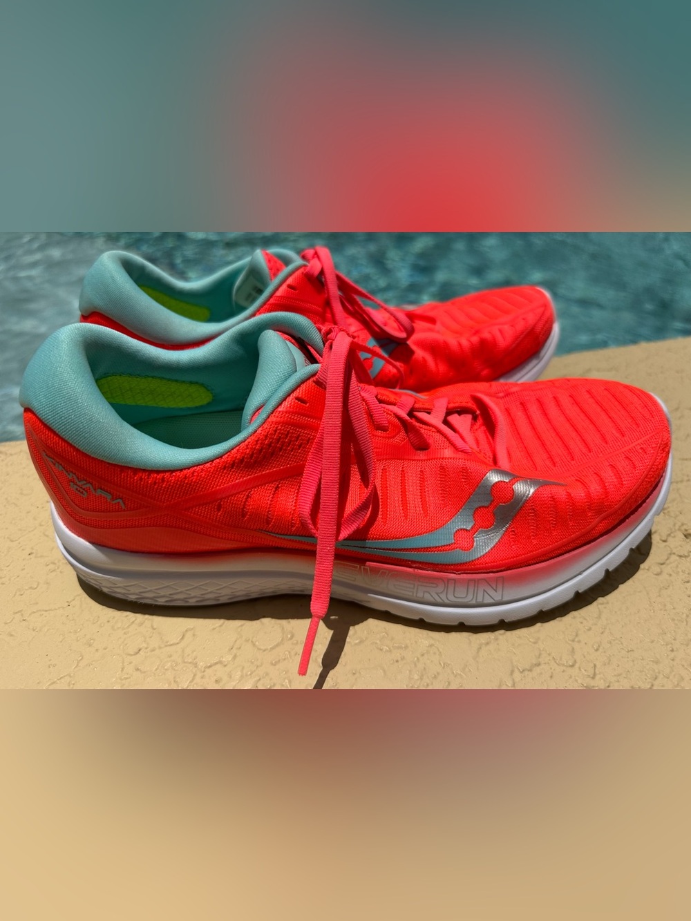 Saucony Kinvara 10 Neon Red Orange Running Shoes Women’s Size 9.5 in VGC